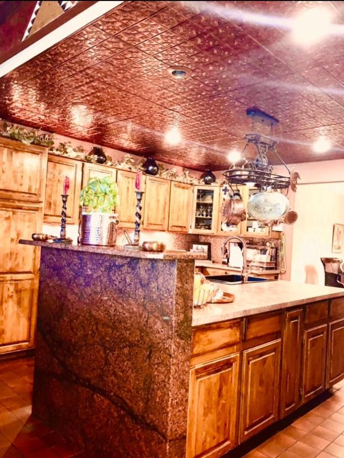 Trail Boss King Ensuite-Prairie Rose B&B - 1200 Sq Ft Suite Cheyenne Bagian luar foto
