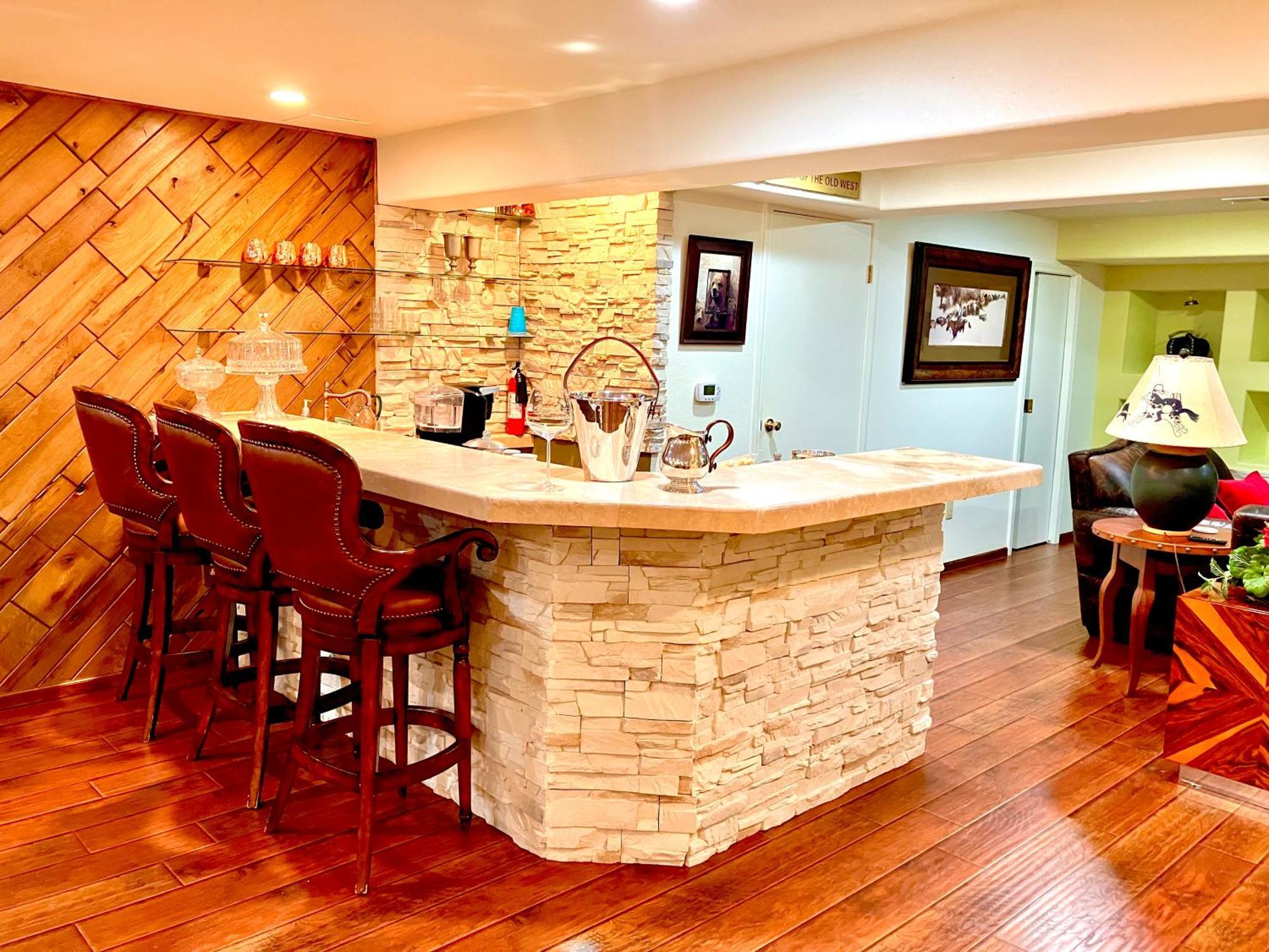 Trail Boss King Ensuite-Prairie Rose B&B - 1200 Sq Ft Suite Cheyenne Bagian luar foto