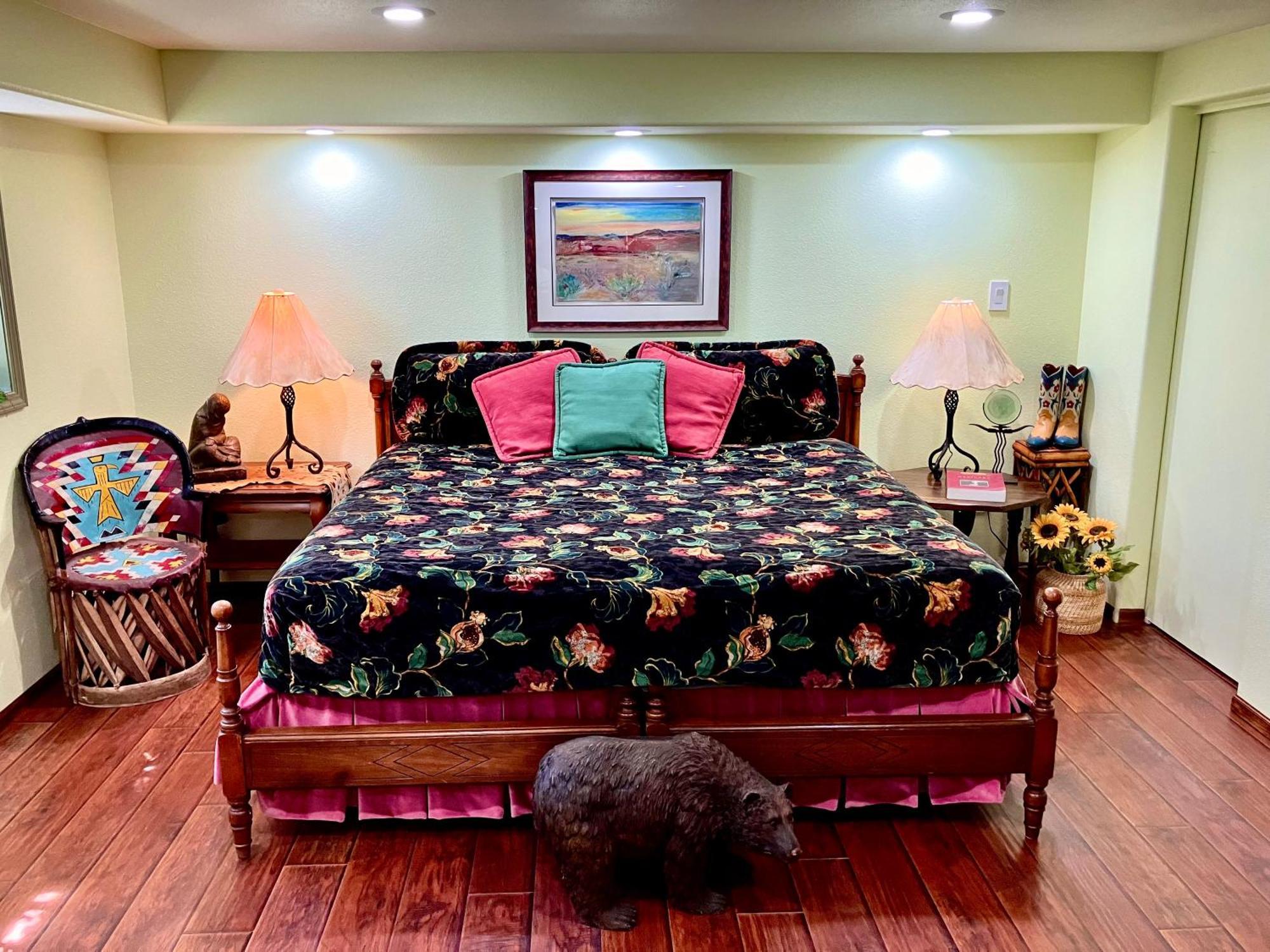 Trail Boss King Ensuite-Prairie Rose B&B - 1200 Sq Ft Suite Cheyenne Bagian luar foto